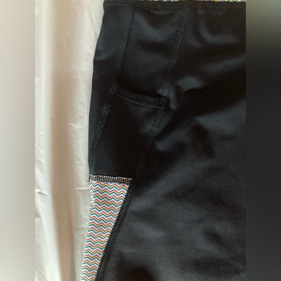 FILA Sport Performance Women’s Athletic Rainbow capris Leggings POCKETS Size XL - Picture 10 of 14